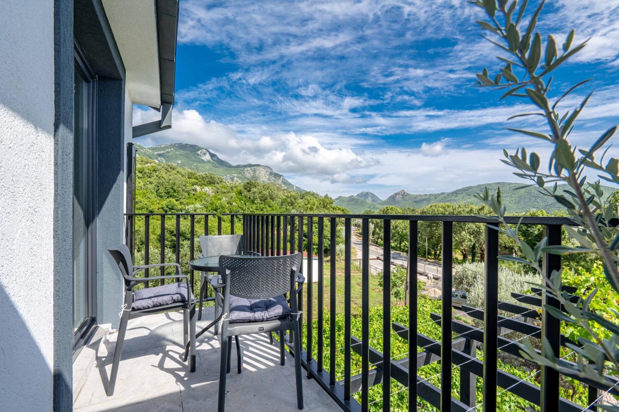 Sumice Inn Petrovac Ngoại thất bức ảnh