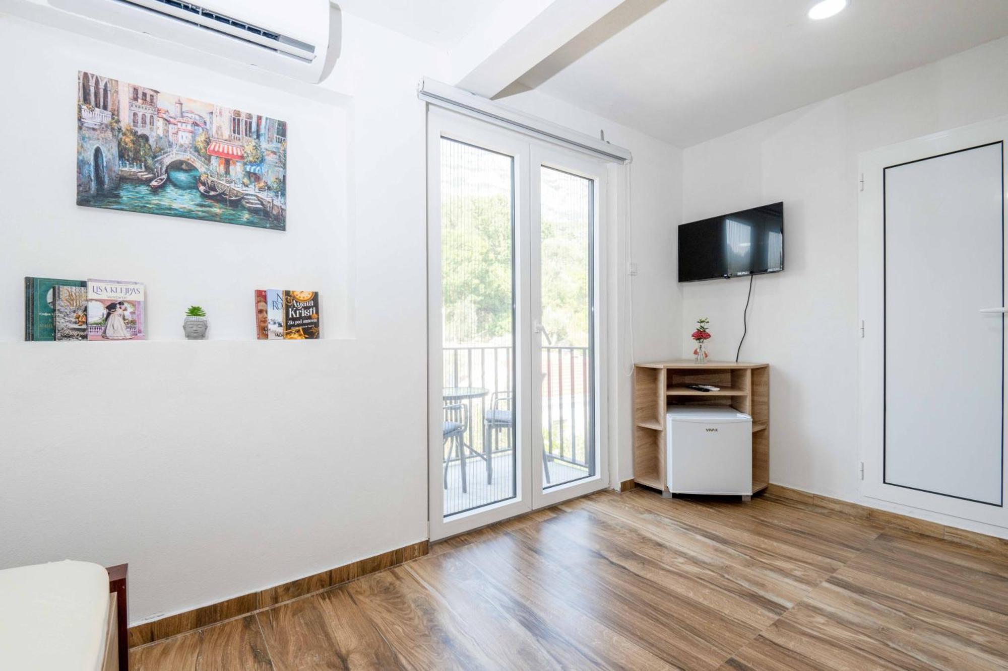 Sumice Inn Petrovac Ngoại thất bức ảnh